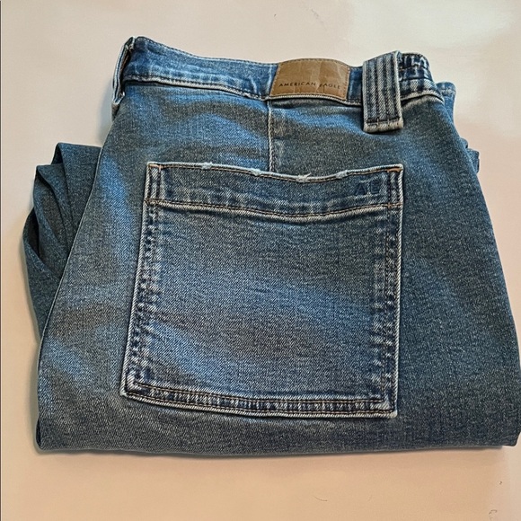 American Eagle Super High Rise Ankle Straight NWT Size 14 Short - Picture 3 of 16